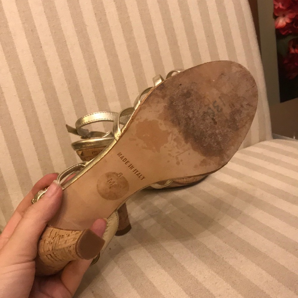 Gold leather Michael Kors heels ⭐️ - Picture 5 of 6